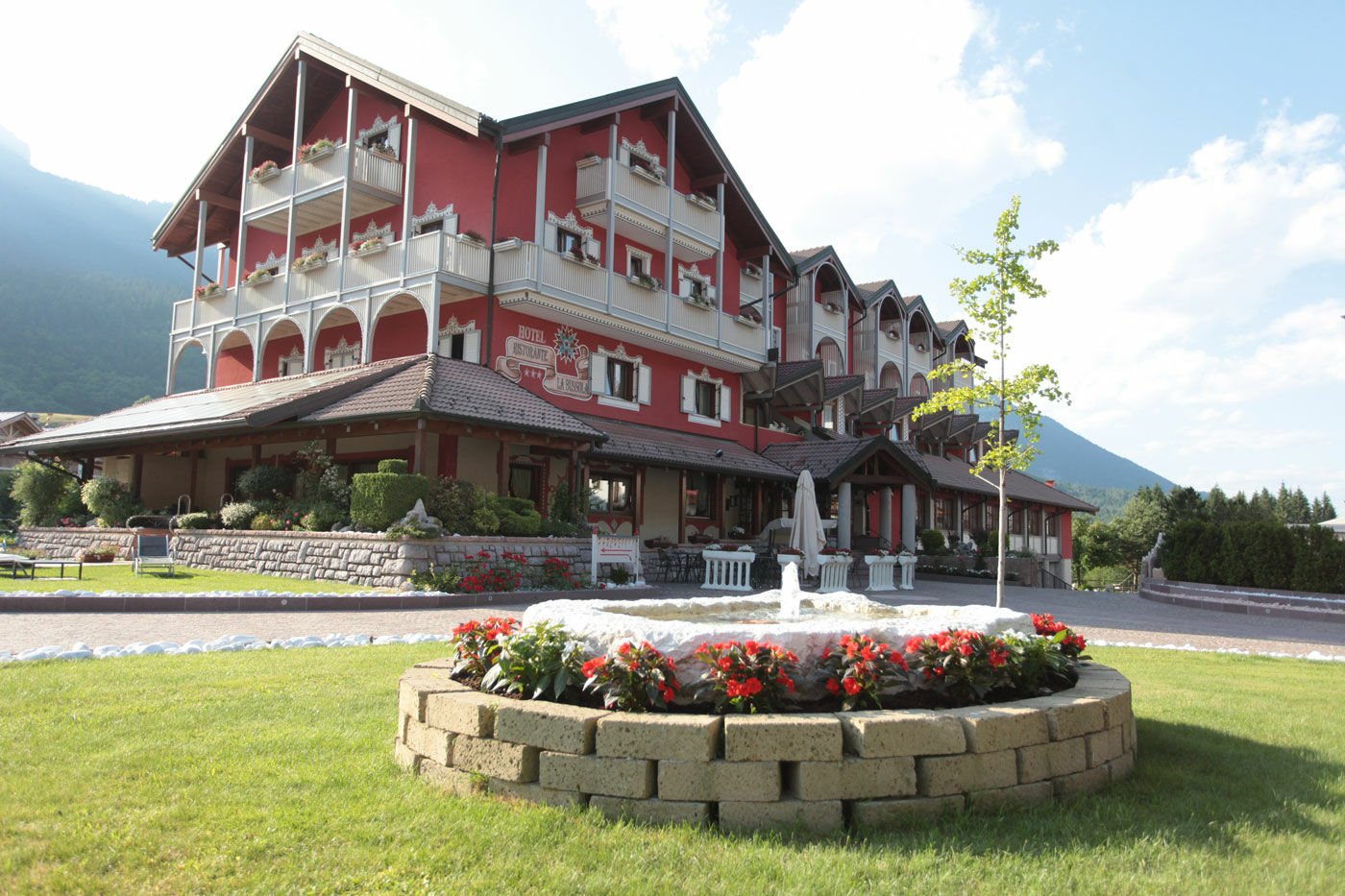 Hotel La Bussola Новара Екстериор снимка